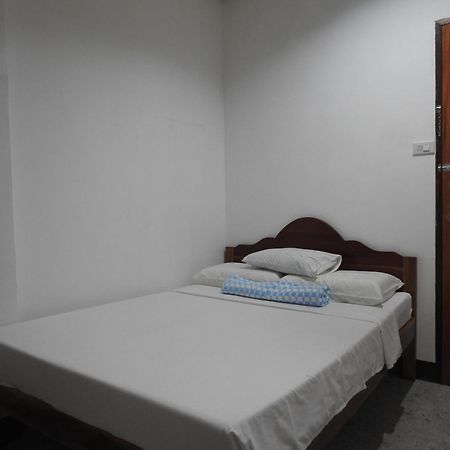 Pacifico Seaside Lodge Moalboal Kültér fotó