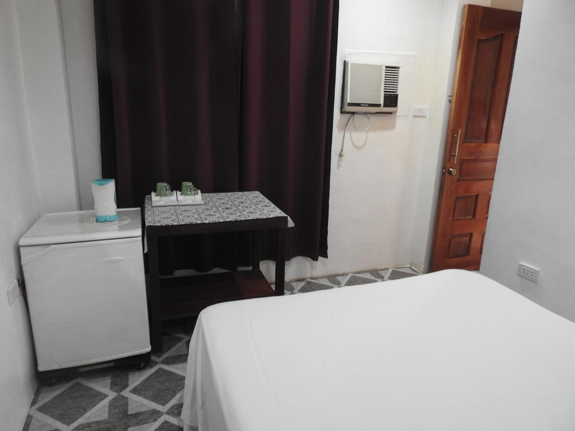Pacifico Seaside Lodge Moalboal Kültér fotó
