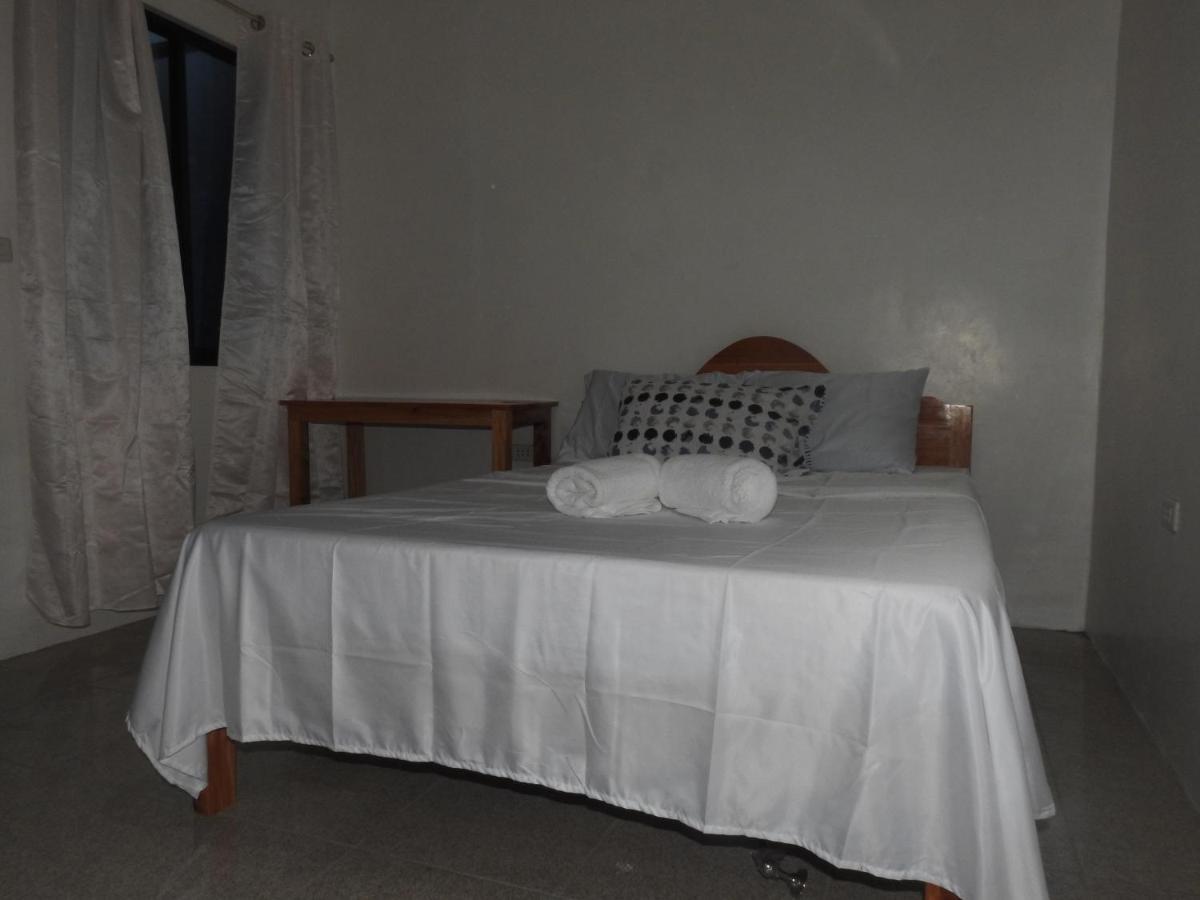 Pacifico Seaside Lodge Moalboal Kültér fotó